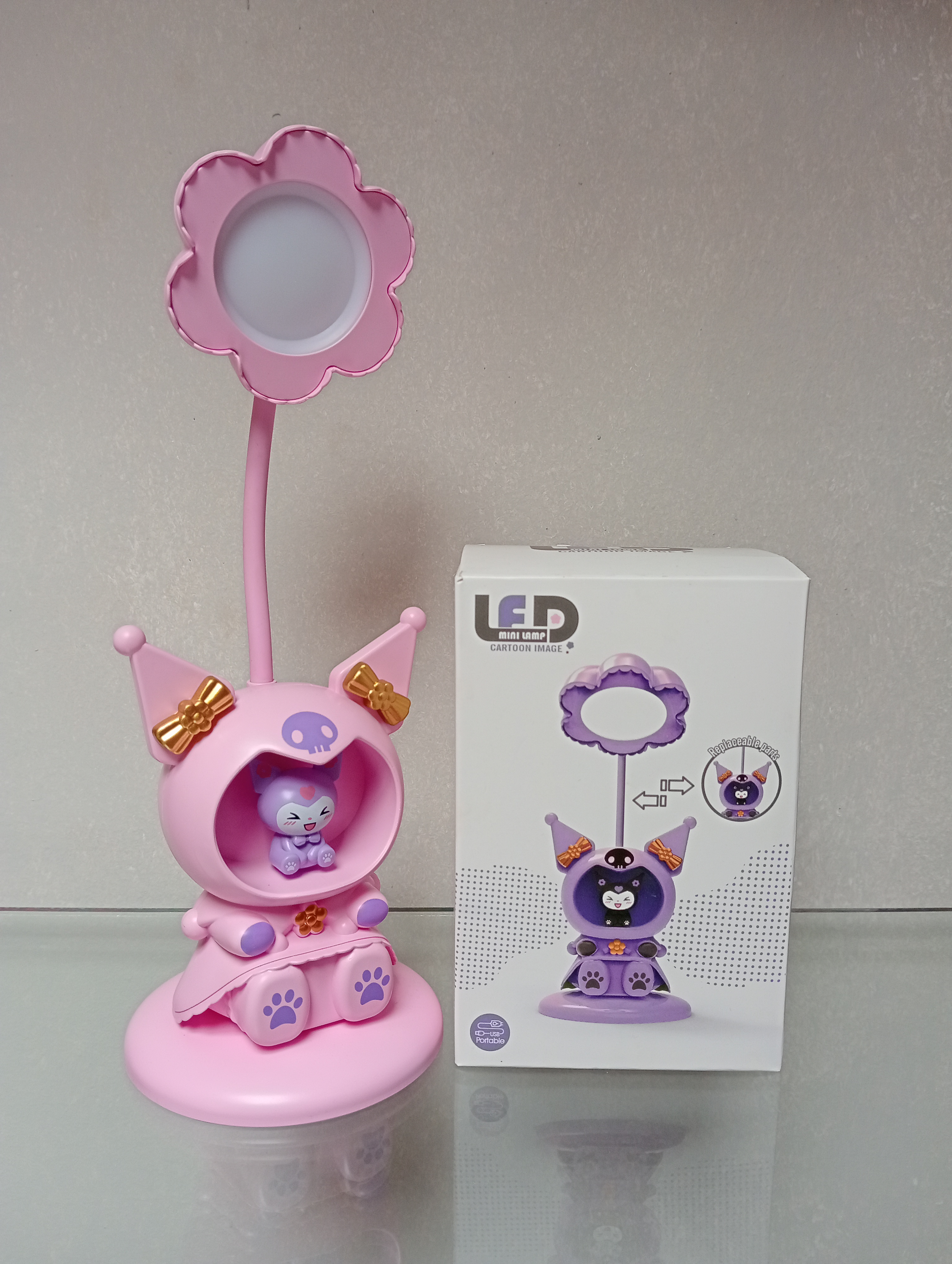 LAMPARA DE NOCHE KUROMI